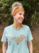 Load image into Gallery viewer, Women's "Keep It Wild" T-Shirt